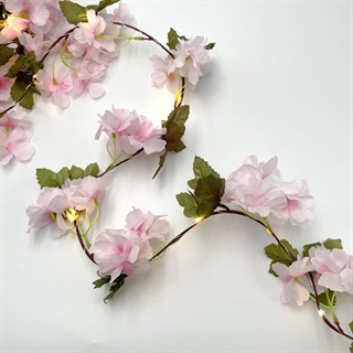 USB-drevet lyskæde med lyserøde kirsebærblomster -  4 M 40 lys